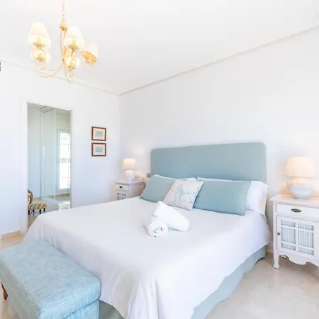 Spectacular Penthouse Puente Apartment Marbella